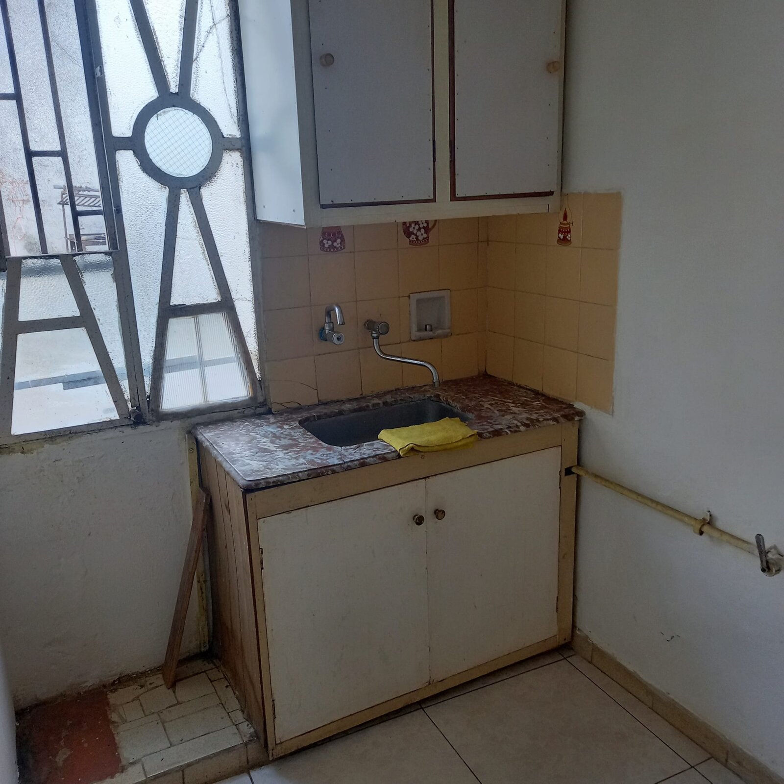 Casa interna con Garage en arroyito — foto 8