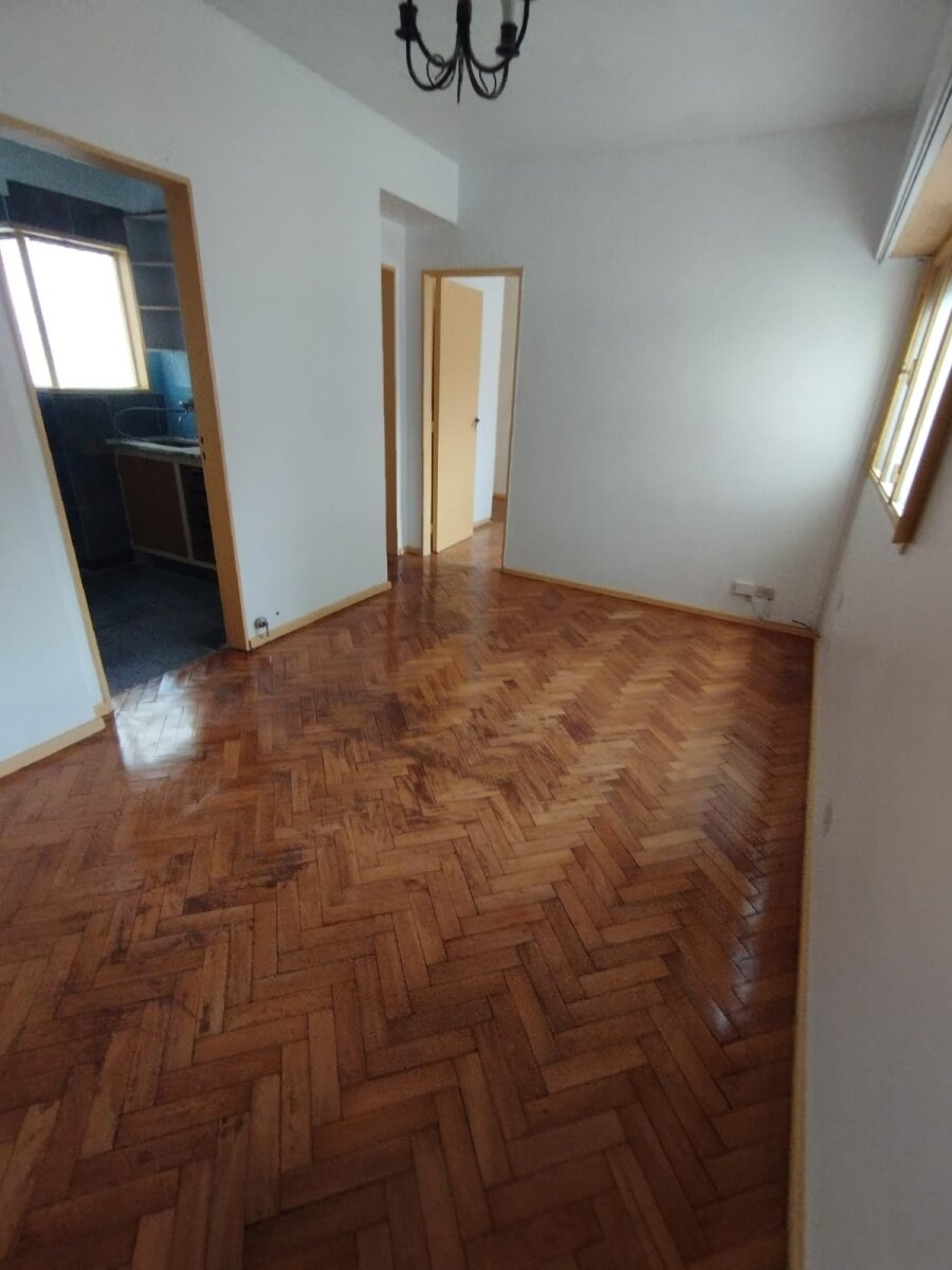 VENTA - COLEGIALES - Av Cabildo 1100 - 2 amb luminoso! U$S83000 — foto 8