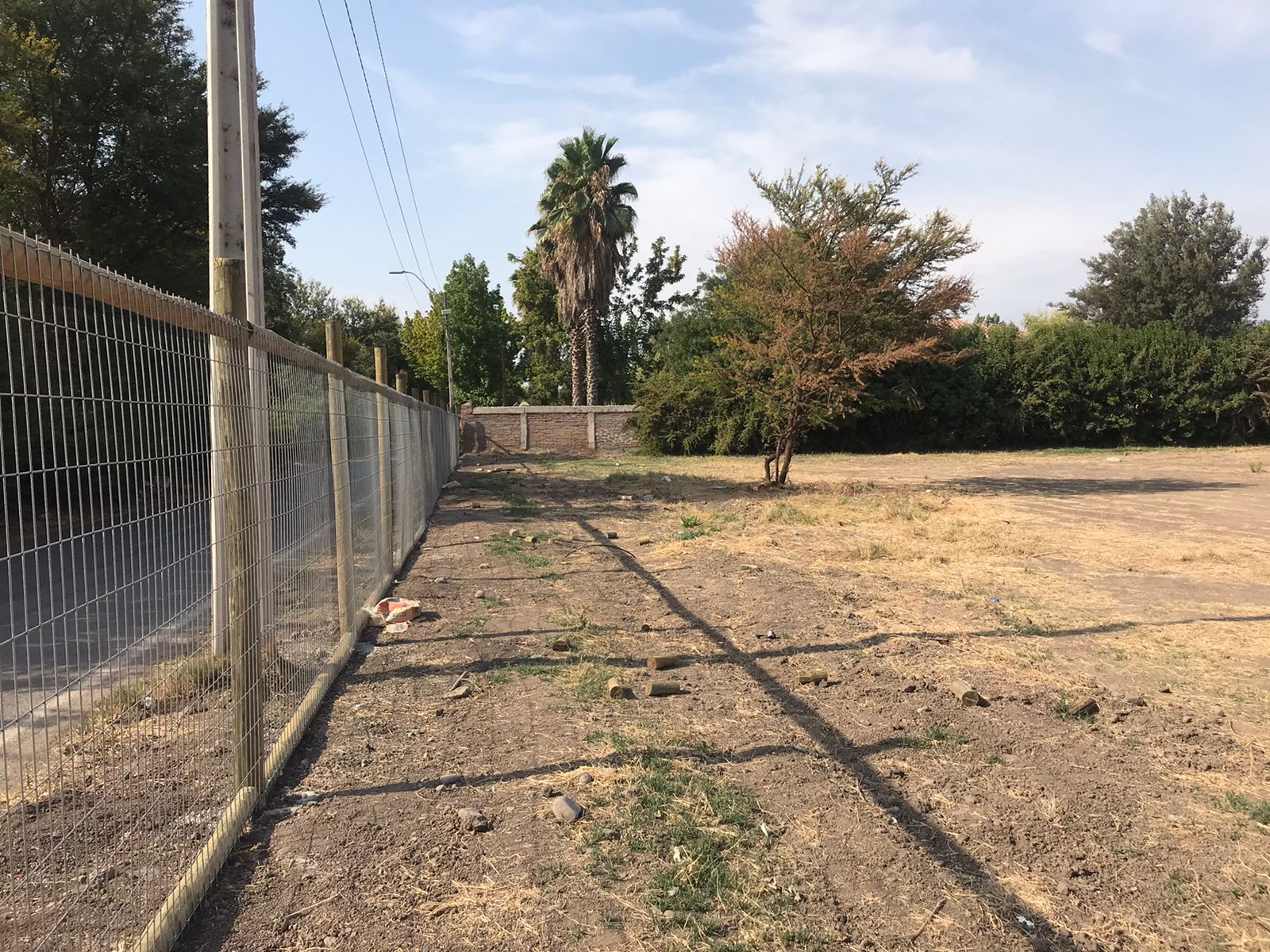 Excelente terreno en arriendo, muy buenos accesos y conectividad. 1.100 mt2