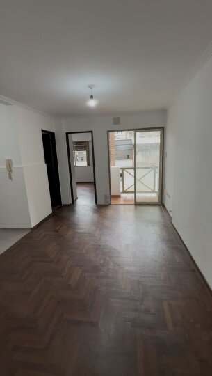 DEPARTAMENTO EN CHACABUCO AL 400 - 1 DORMITORIO CON BALCON