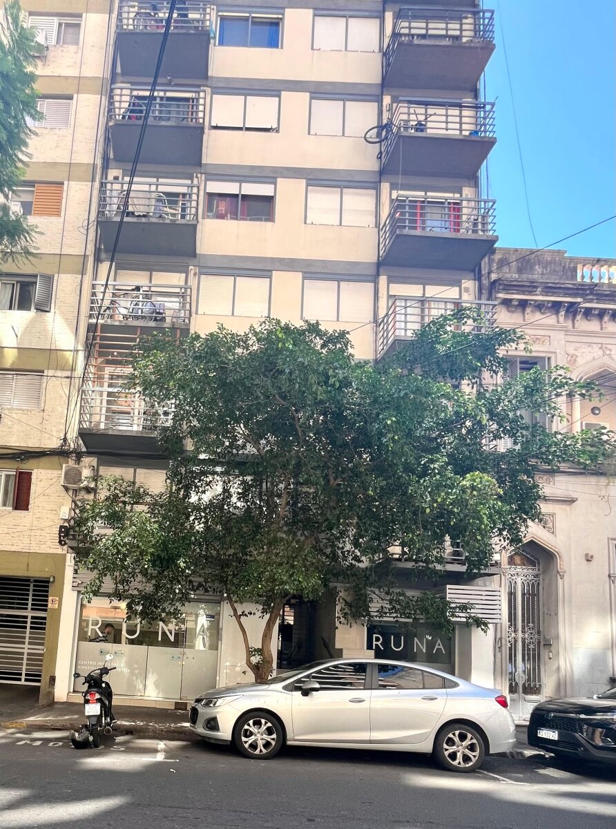 Local - Urquiza 2034
