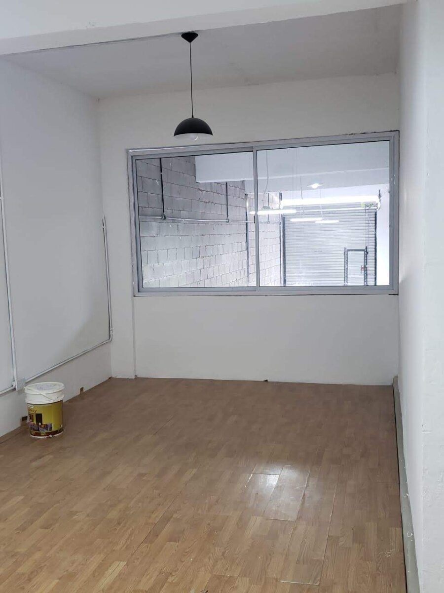Local PB + Entrepiso + Planta alta - Zona comercial - Flores - 260m² — foto 5