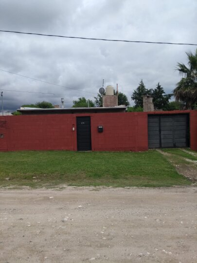 CASA 2 DORMITORIOS EN VENTA