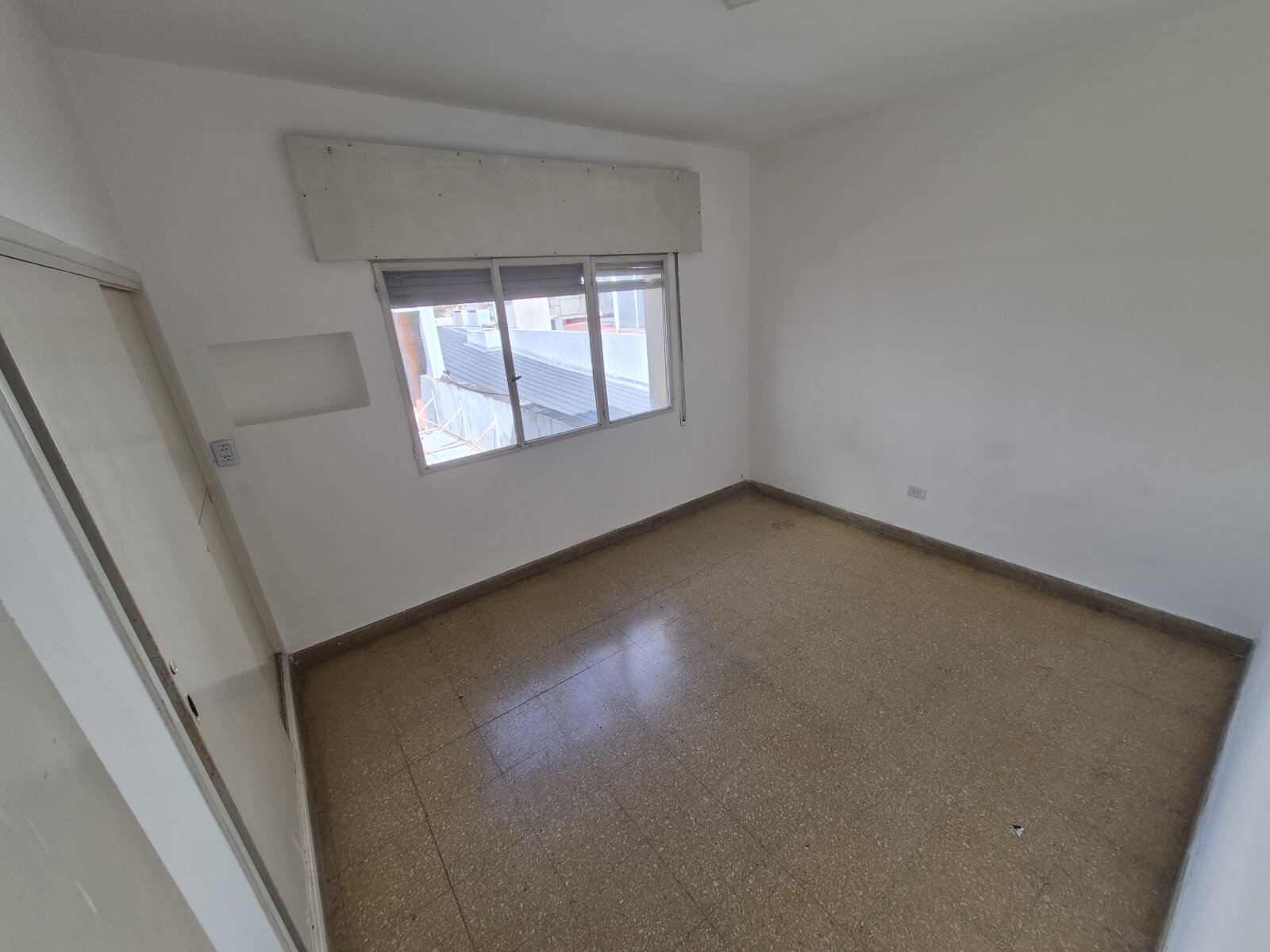 ALQUILER PISO ENTERO EN 1 PISO BRASIL ESQUINA VELEZ SARSFIELD NUEVA CORDOBA — foto 6