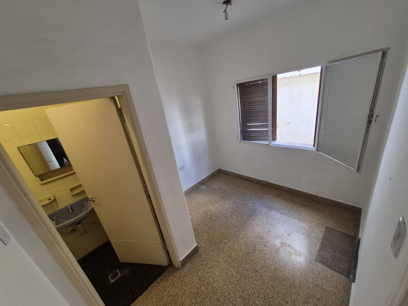 ALQUILER PISO ENTERO EN 1 PISO BRASIL ESQUINA VELEZ SARSFIELD NUEVA CORDOBA — foto 10