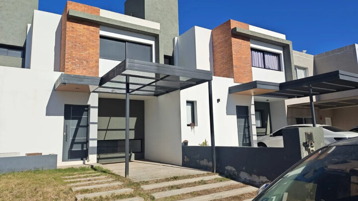 Duplex Venta Manantiales 1, Barrio Cerrado!