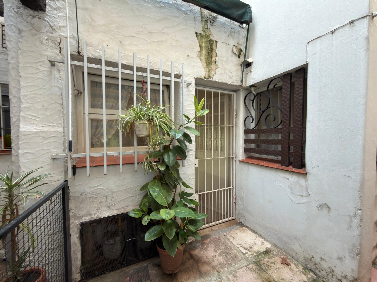 CASA DE PASILLO SOBRE BV. OROÑO, A METROS DE SANTA FE. — foto 5