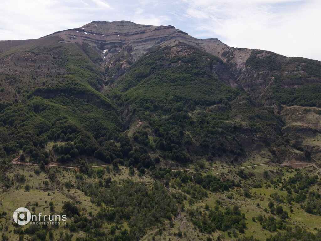 Lodge en Venta en Coyhaique | 15 Dormitorios | 15 Baños | 730000 m² | UF 11.000 - 7