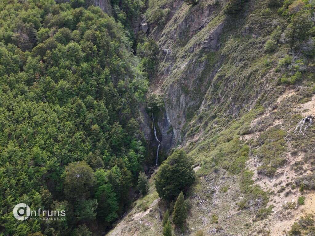 Lodge en Venta en Coyhaique | 15 Dormitorios | 15 Baños | 730000 m² | UF 11.000 - 6