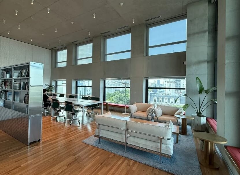 Monoambiente con balcón | Piso Alto Vista Abierta | Full Amenities — foto 13