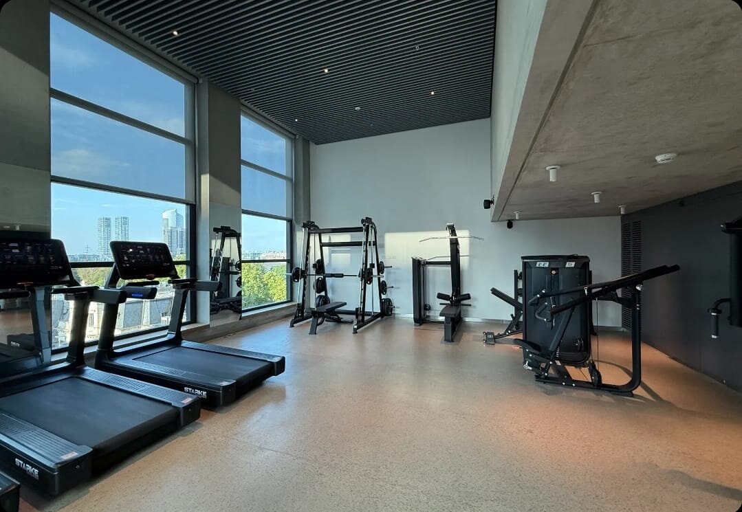 Monoambiente con balcón | Piso Alto Vista Abierta | Full Amenities — foto 14