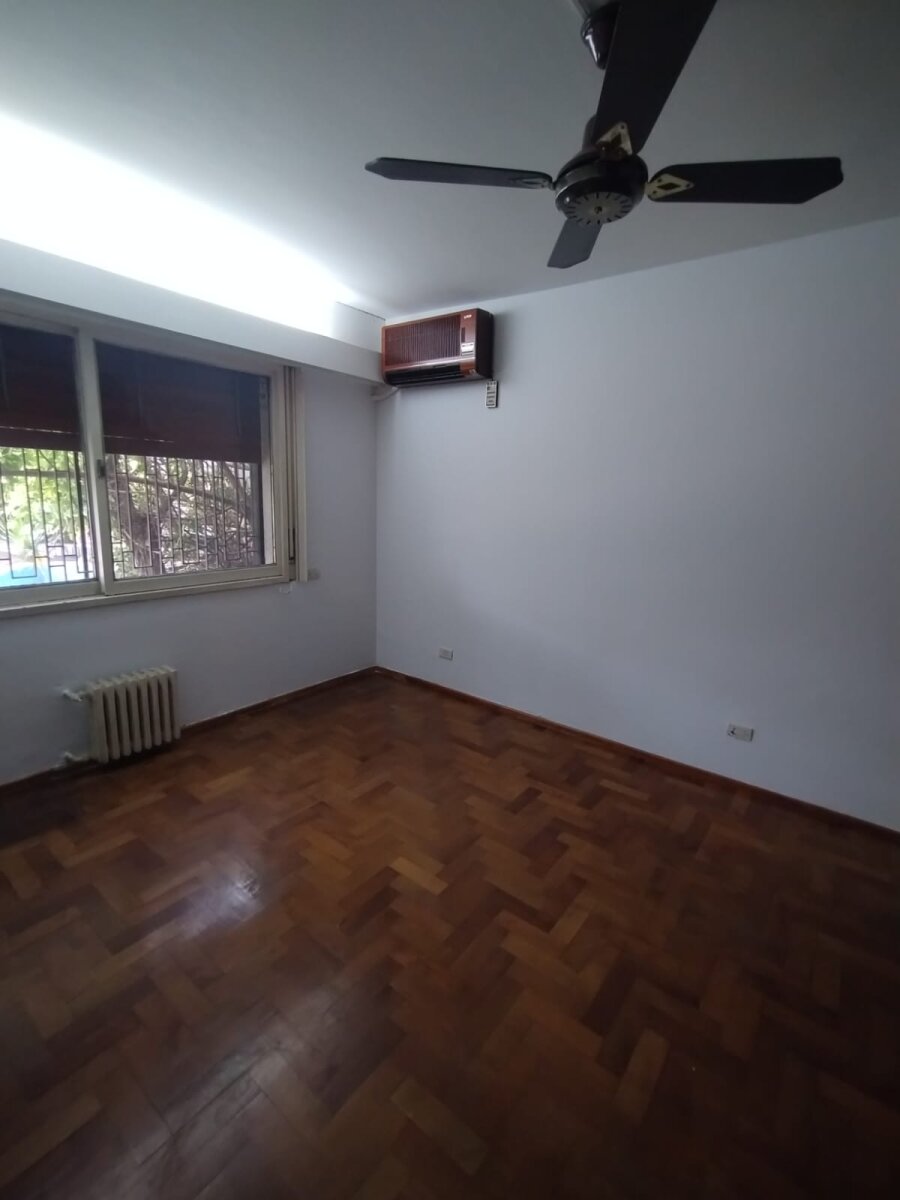 VENTA CASA | GRAL PAZ | 3 DORMITORIOS | COCHERA P/ 3 - Imagen 6