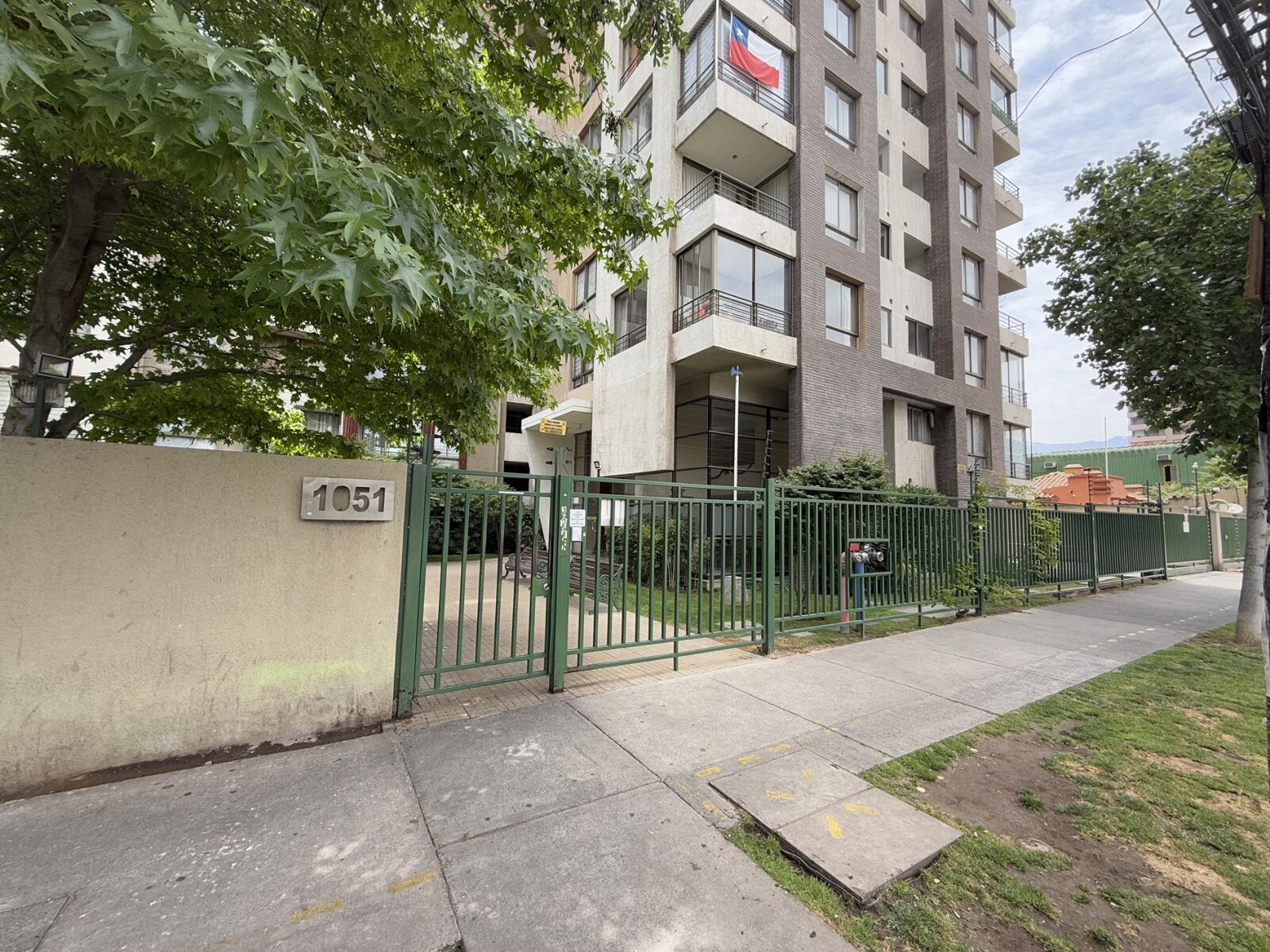 Se Vende Dpto.3D-2B-Estacionamiento -Vargas Buston 1051