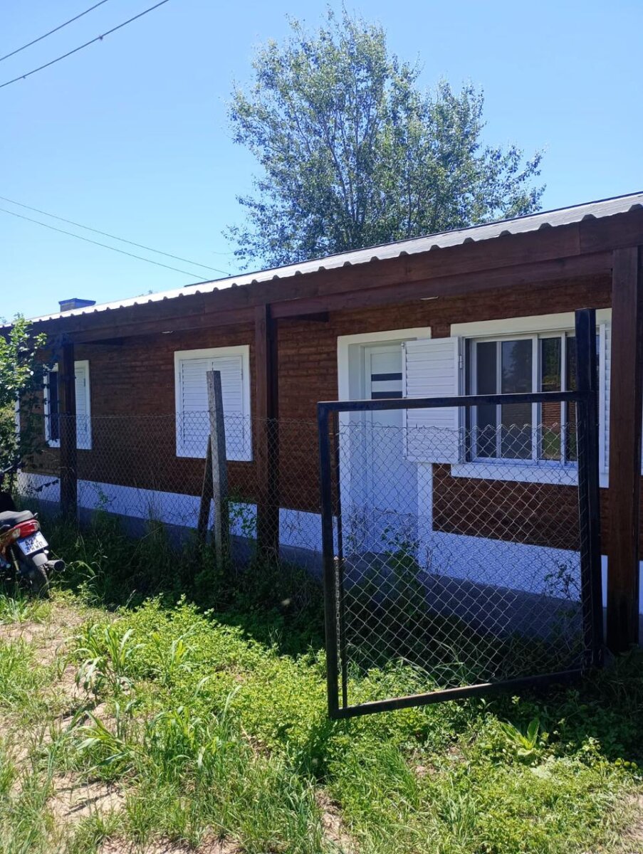 Casa de tres dormitorios en Andino. Excelente ubicación en entorno natural — foto 2