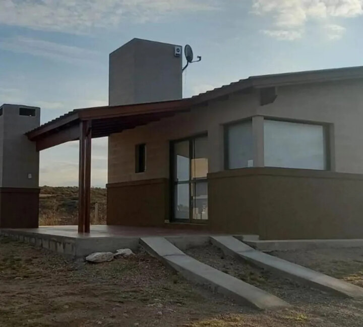 Casa Con Pileta En Venta - Villa Santa Cruz Del Lago, Cordoba.