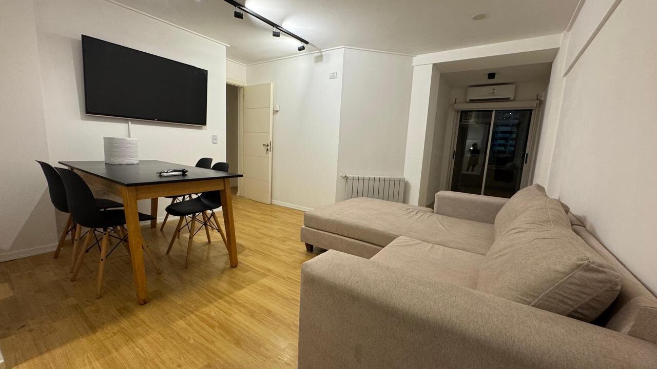 Centro - Departamento En Venta 2 Dormitorios- Opcion Amoblado. - Imagen 3
