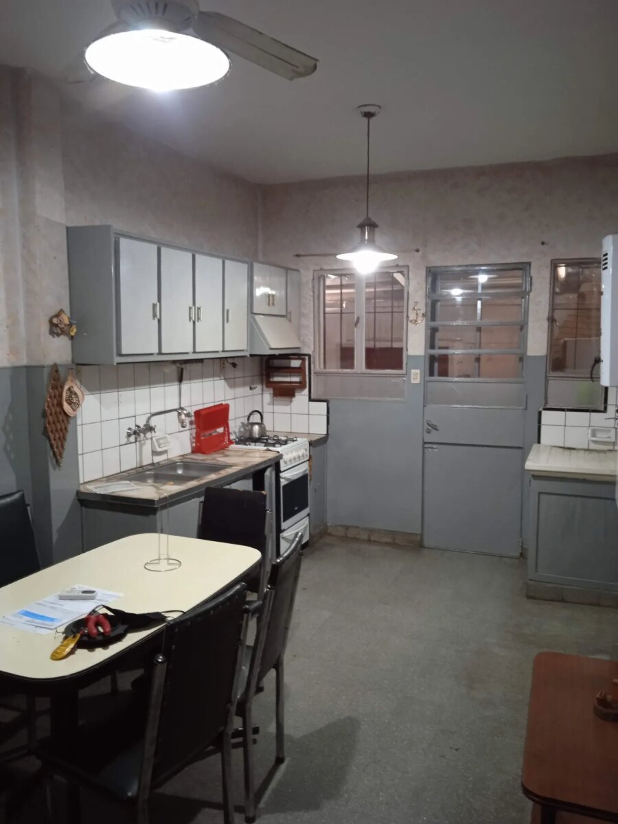 Casa en venta 3 dormitorios, garage, alberdi rio ( PH) - 18