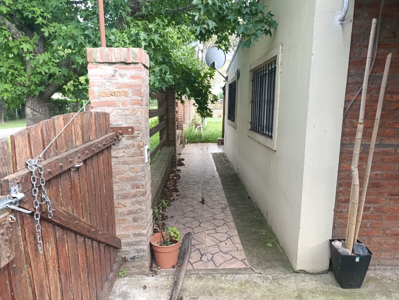 Casa con pileta y parque arbolado en Andino, dos dormitorios - 7