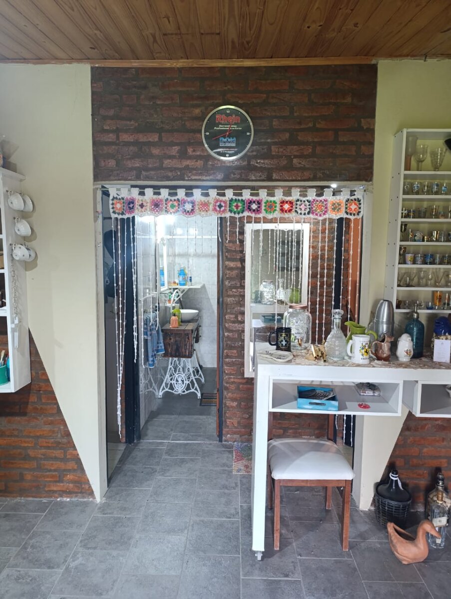 Casa con pileta y parque arbolado en Andino, dos dormitorios - 14