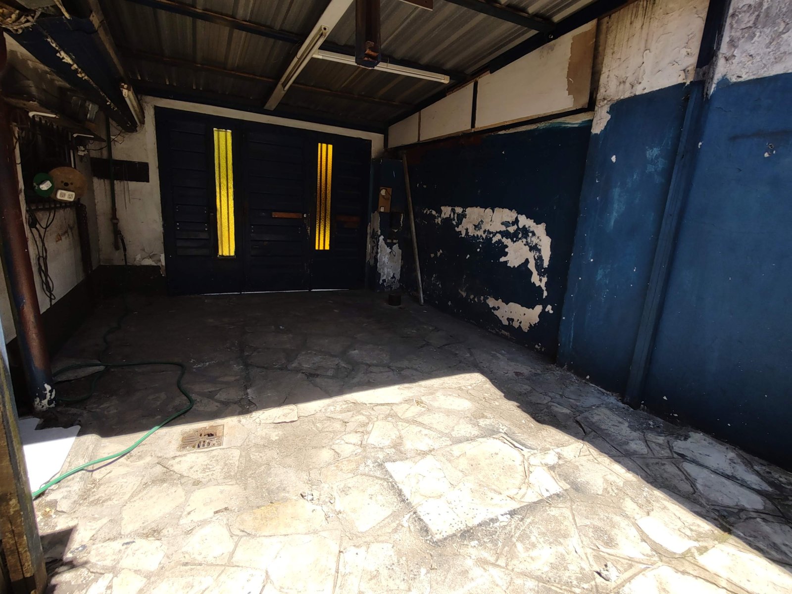 Venta esquina uso comercial en Morón - 22