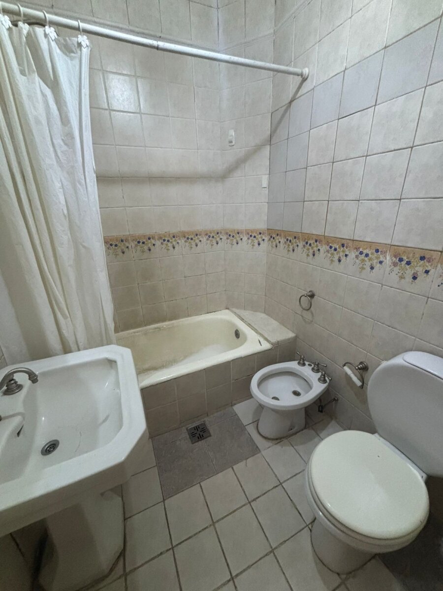Departamento 2 Ambientes | Edificio Residencial | 1er Piso por escalera - 11