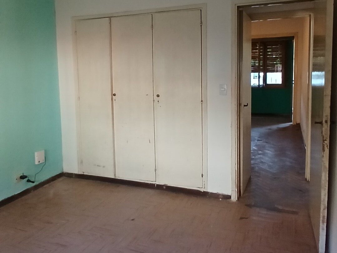 Casa en VENTA en VILLA LUGANO 3 ambientes amplios Cochera Jardin Fondo Quincho y/o Galpon Terraza Excelente ubicacion - 21