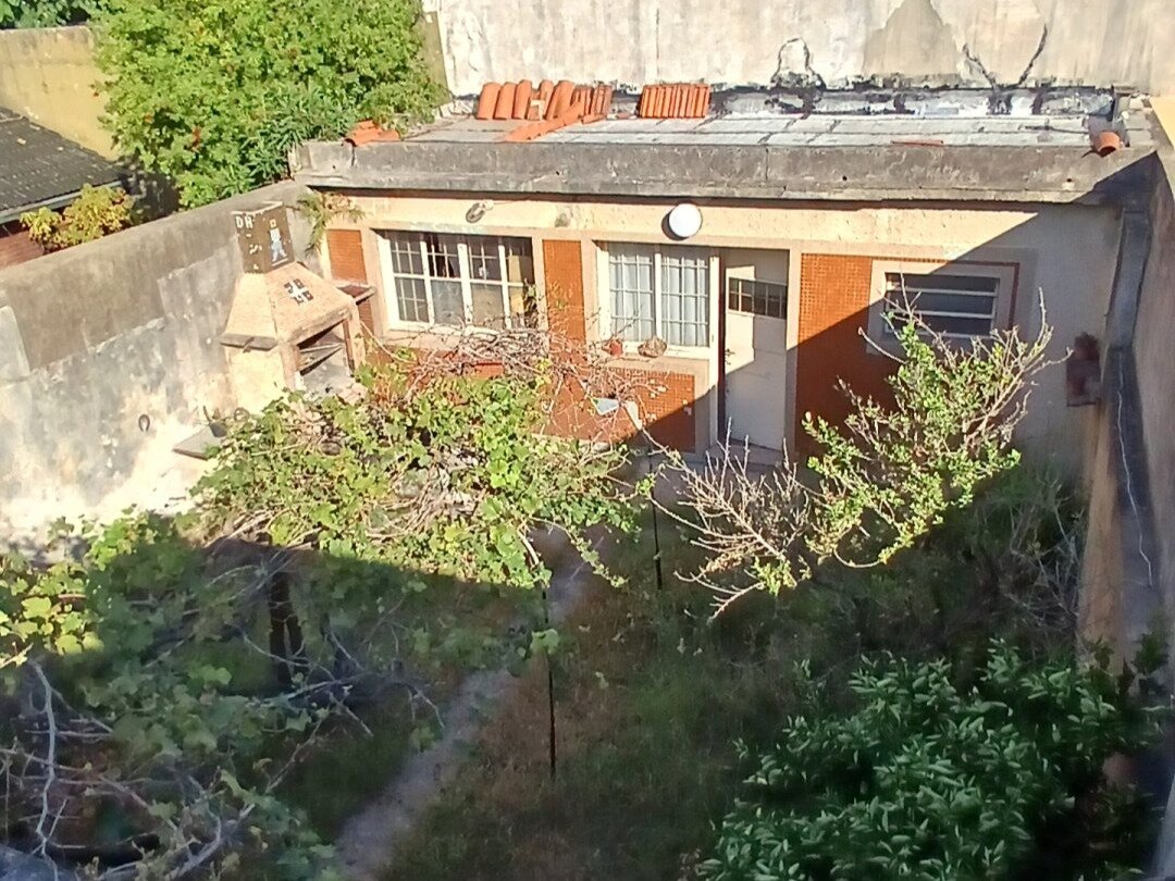 Casa en VENTA en VILLA LUGANO 3 ambientes amplios Cochera Jardin Fondo Quincho y/o Galpon Terraza Excelente ubicacion - 54