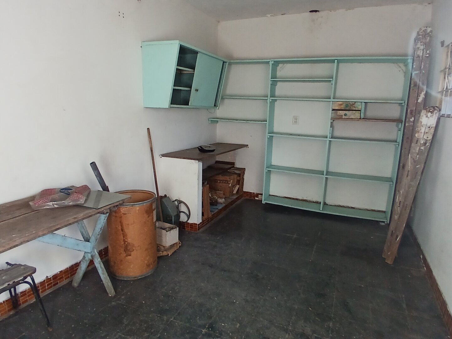 Casa en VENTA en VILLA LUGANO 3 ambientes amplios Cochera Jardin Fondo Quincho y/o Galpon Terraza Excelente ubicacion - 48
