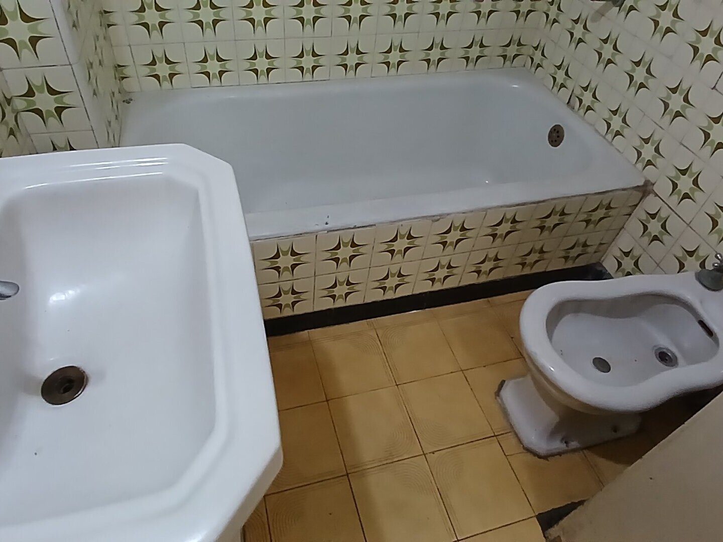 Casa en VENTA en VILLA LUGANO 3 ambientes amplios Cochera Jardin Fondo Quincho y/o Galpon Terraza Excelente ubicacion - 37