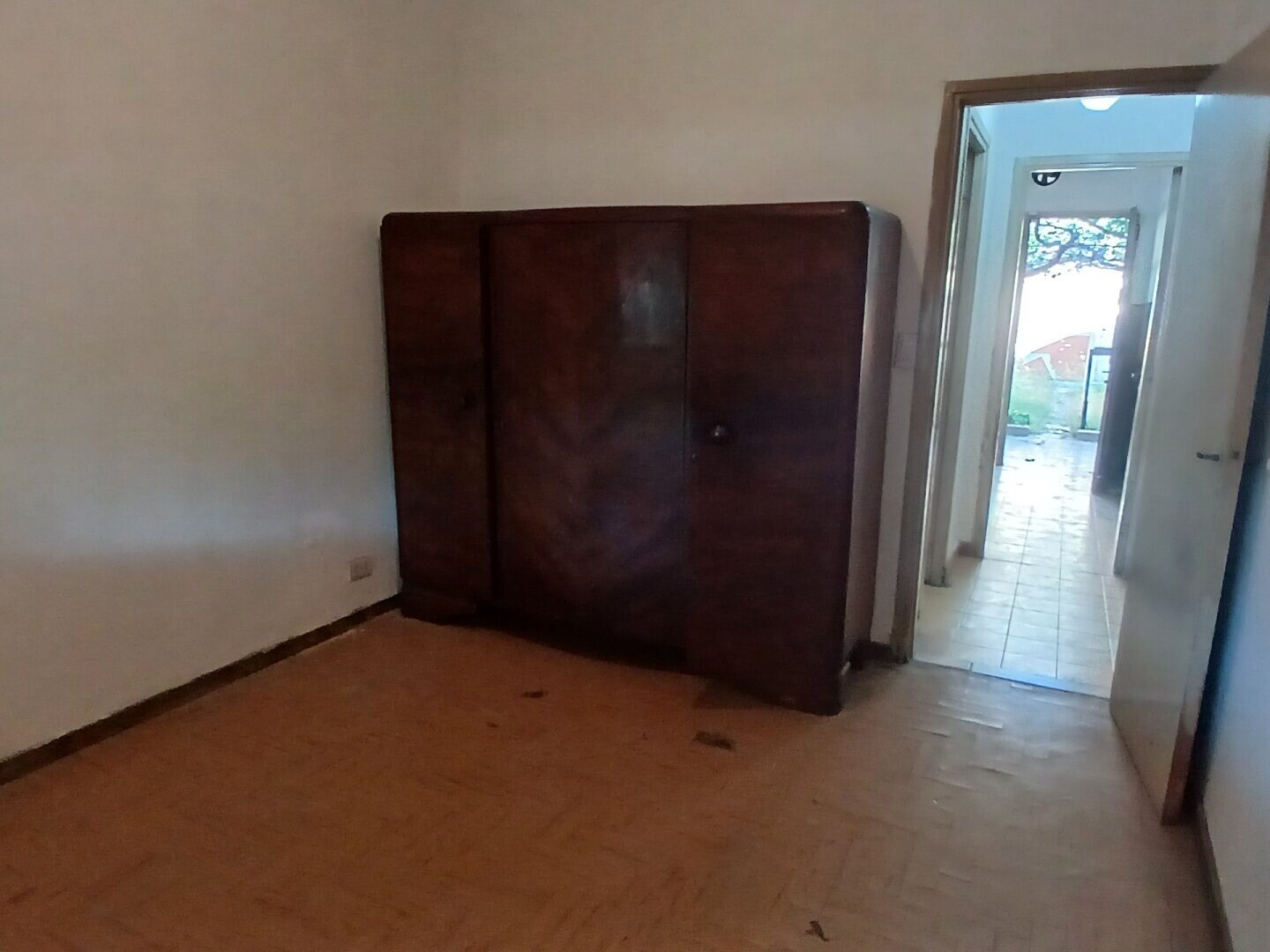 Casa en VENTA en VILLA LUGANO 3 ambientes amplios Cochera Jardin Fondo Quincho y/o Galpon Terraza Excelente ubicacion - 33