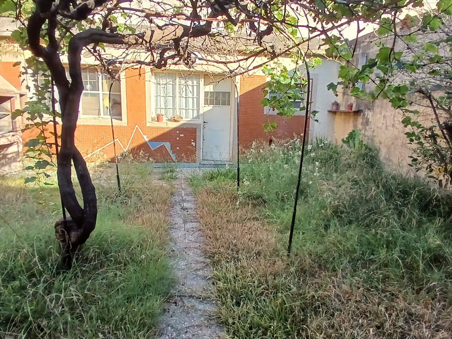 Casa en VENTA en VILLA LUGANO 3 ambientes amplios Cochera Jardin Fondo Quincho y/o Galpon Terraza Excelente ubicacion - 42