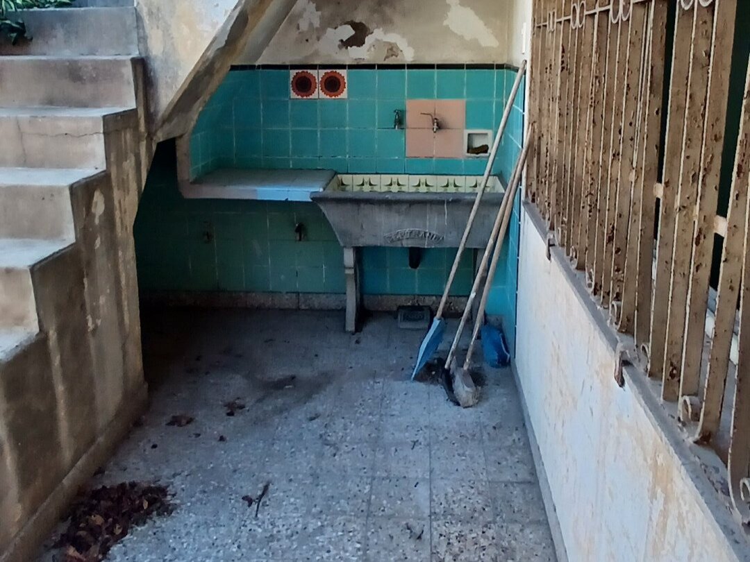 Casa en VENTA en VILLA LUGANO 3 ambientes amplios Cochera Jardin Fondo Quincho y/o Galpon Terraza Excelente ubicacion - 30