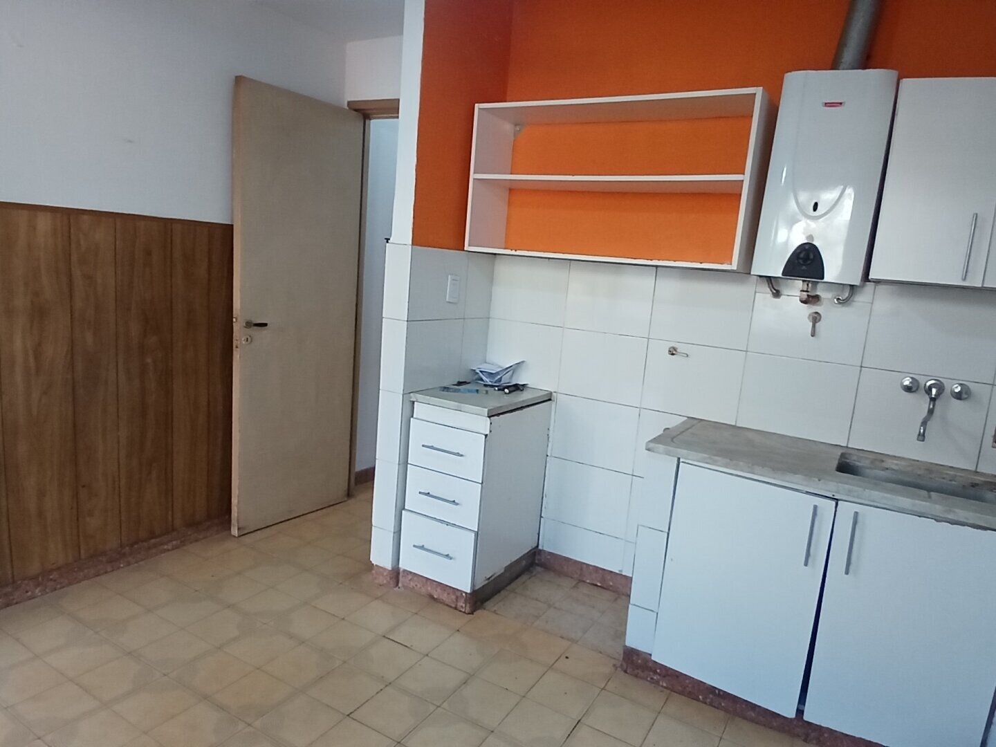 Casa en VENTA en VILLA LUGANO 3 ambientes amplios Cochera Jardin Fondo Quincho y/o Galpon Terraza Excelente ubicacion - 23
