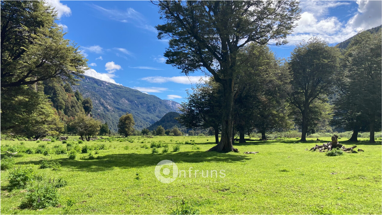 Campo en Venta en Coyhaique | 15 Dormitorios | 15 Baños | 10210000 m² | UF 82.729 - 11