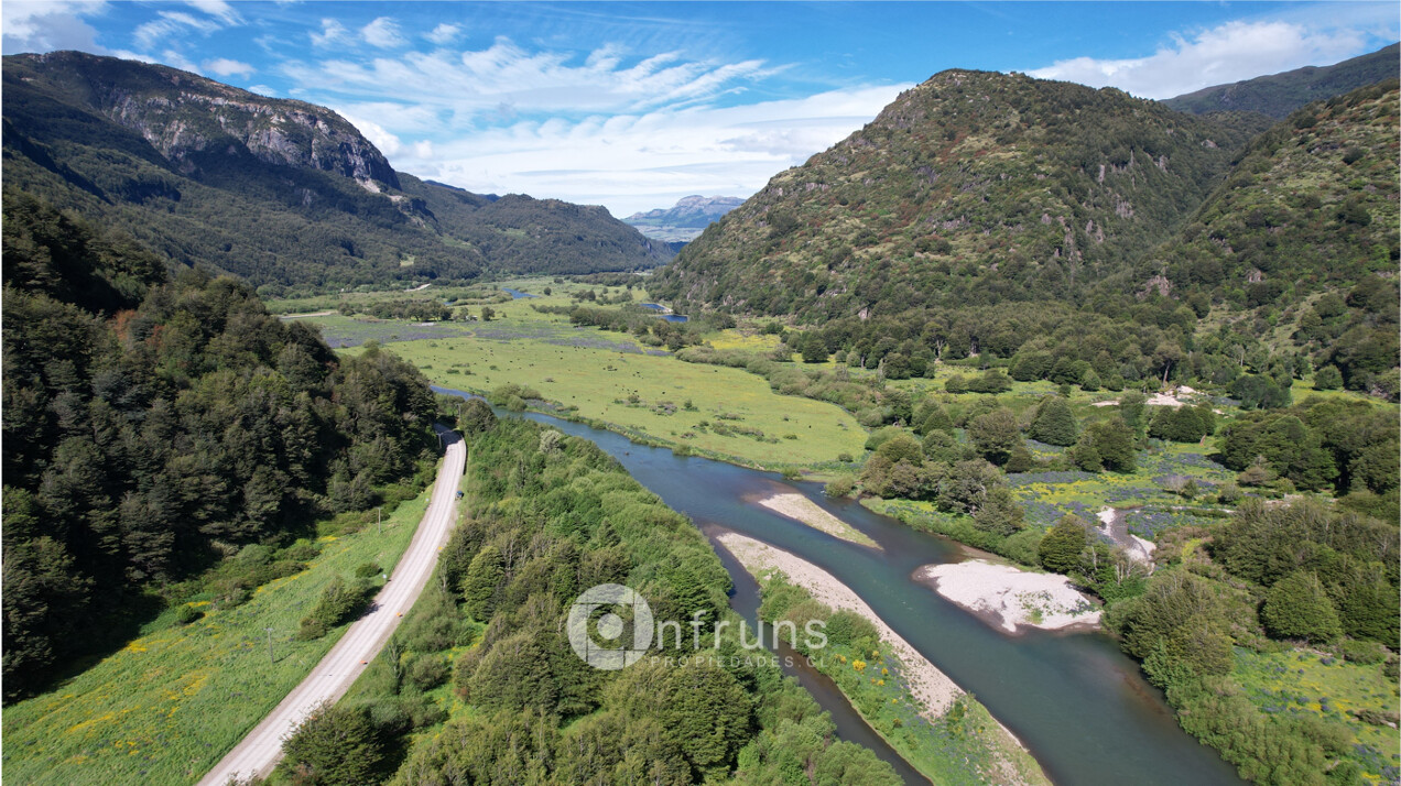 Espectacular Fundo cerca de Coyhaique | Fundo Río Simpson 1021