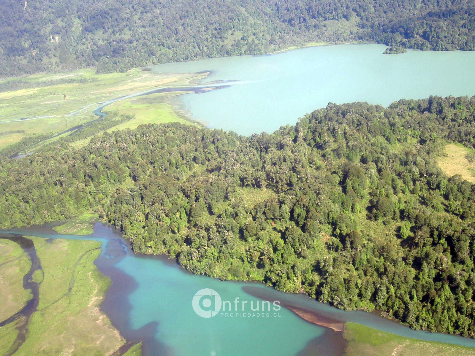 Fundo en venta con ríos y orilla de lago en la Patagonia | Lago Ellis 802