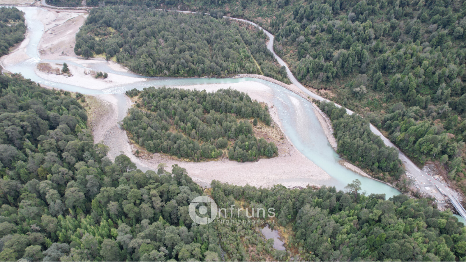 Campo en Venta en Coyhaique | 15 Dormitorios | 15 Baños | 2280000 m² | UF 38.760 - 7