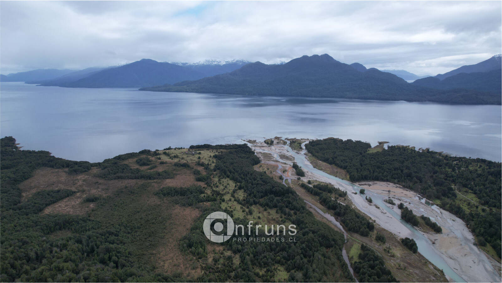 Campo en Venta en Coyhaique | 15 Dormitorios | 15 Baños | 2280000 m² | UF 38.760 - 2