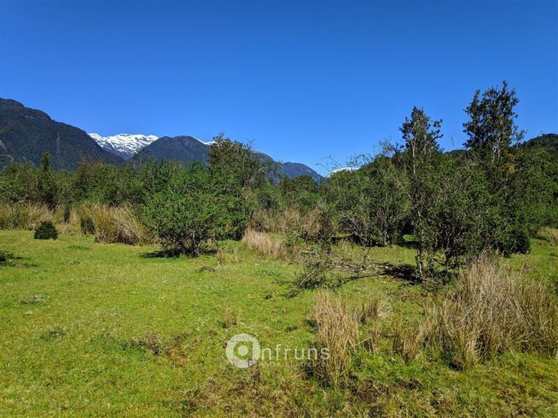 Terreno en Venta en Puerto Cisnes | 15 Dormitorios | 15 Baños | 830000 m² | UF 5.500 - 2