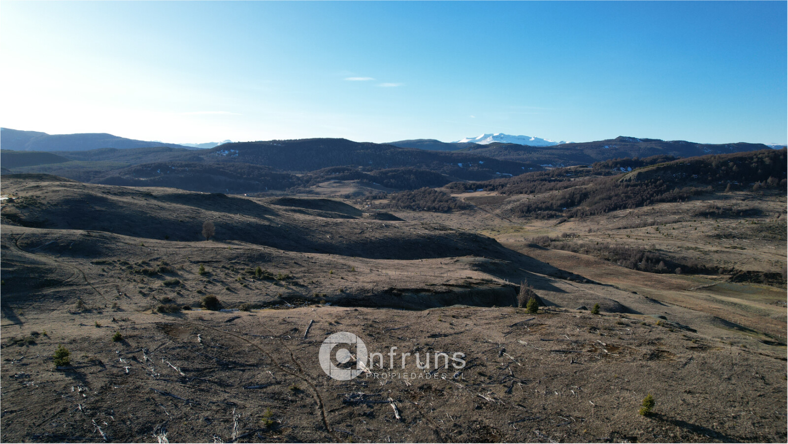 Campo en Venta en Balmaceda | 15 Dormitorios | 15 Baños | 320000 m² | UF 10.991 - 9