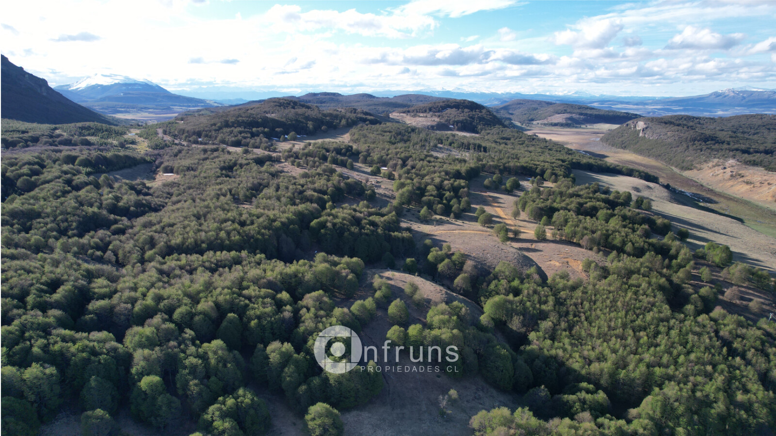 Terreno en Venta en Cerro Castillo | 15 Dormitorios | 15 Baños | 160000 m² | UF 5.000 - 10