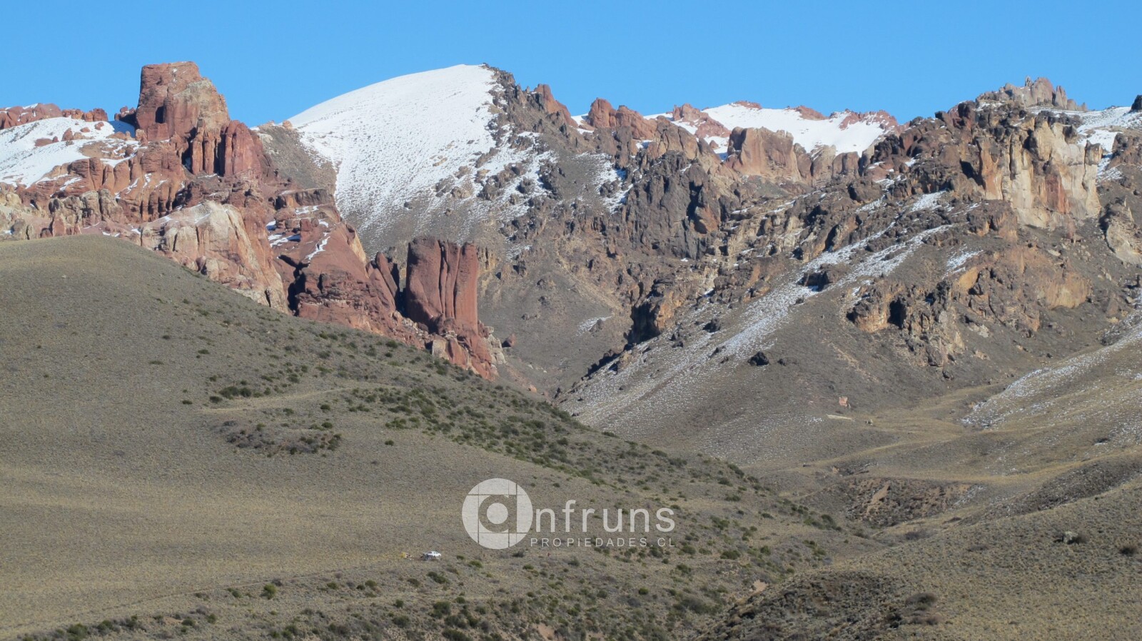 Campo en Venta en Chile Chico | 15 Dormitorios | 15 Baños | 6000000 m² | UF 28.778 - 9
