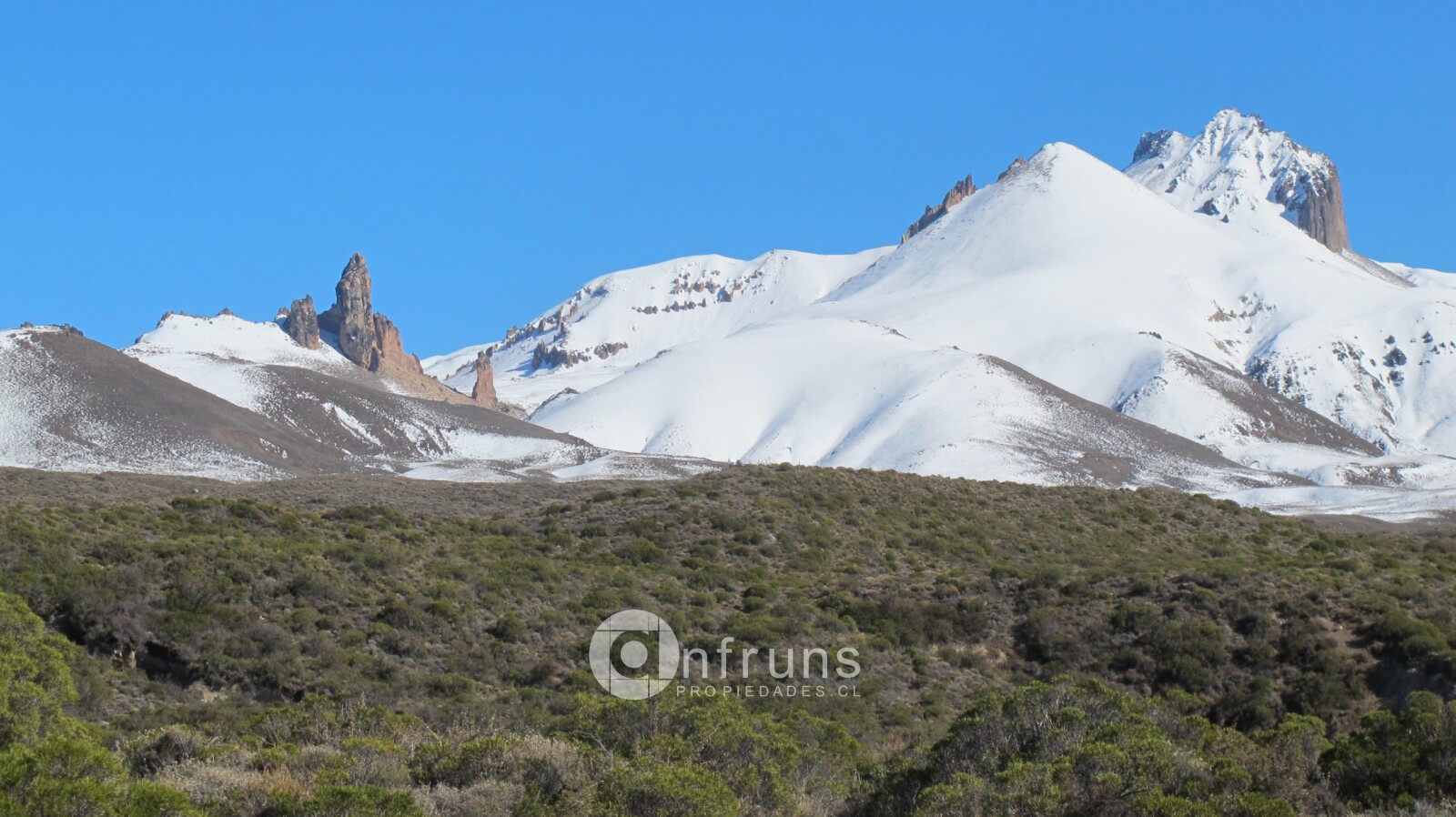 Campo en Venta en Chile Chico | 15 Dormitorios | 15 Baños | 6000000 m² | UF 28.778 - 6