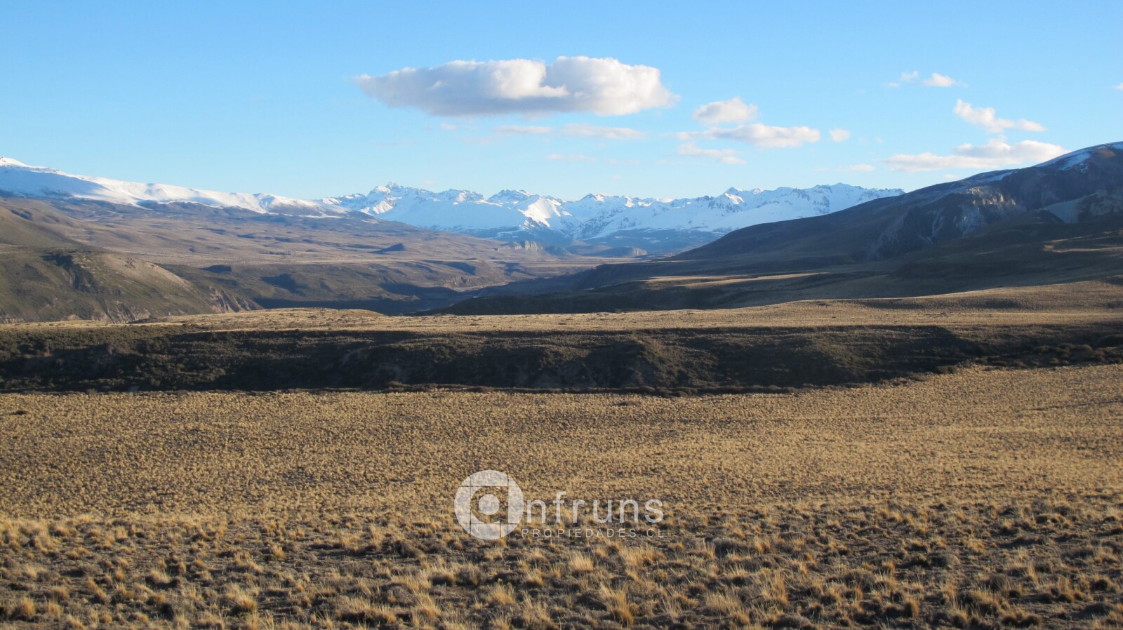 Campo en Venta en Chile Chico | 15 Dormitorios | 15 Baños | 6000000 m² | UF 28.778 - 5