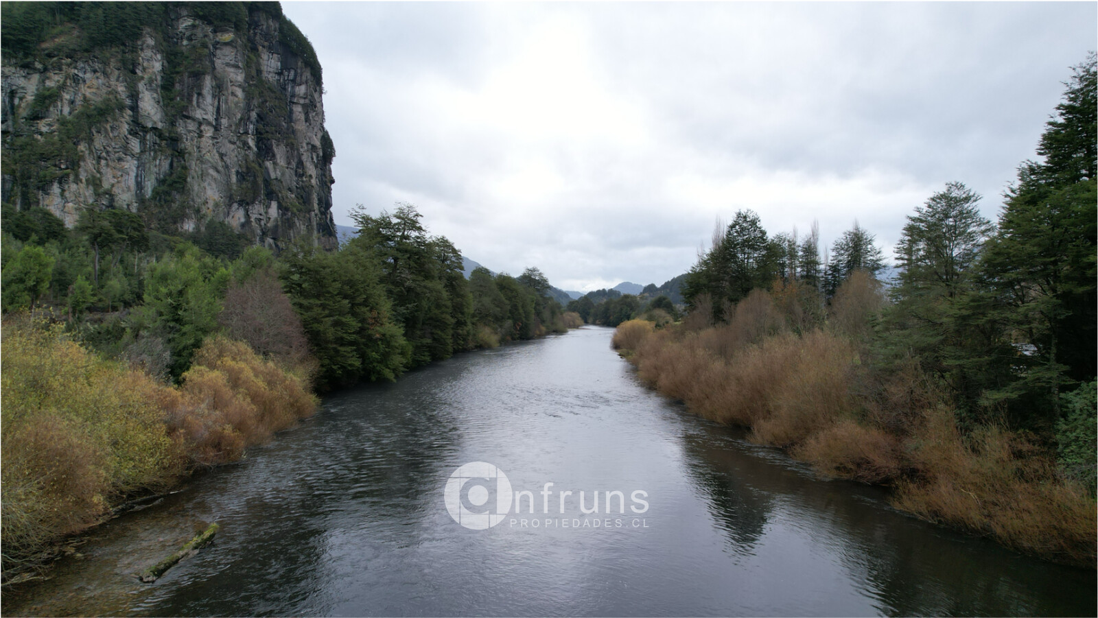 Campo en Venta en Coyhaique | 15 Dormitorios | 15 Baños | 870000 m² | UF 7.900 - 7