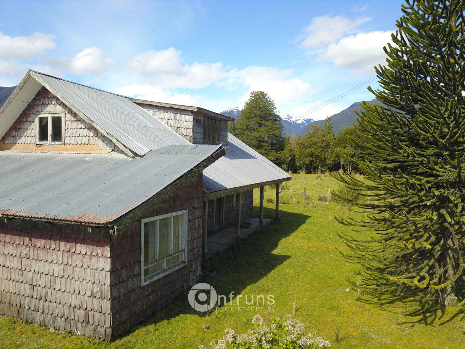 Lodge en Venta en Puerto Cisnes | 15 Dormitorios | 15 Baños | 3720000 m² | UF 13.768 - 8
