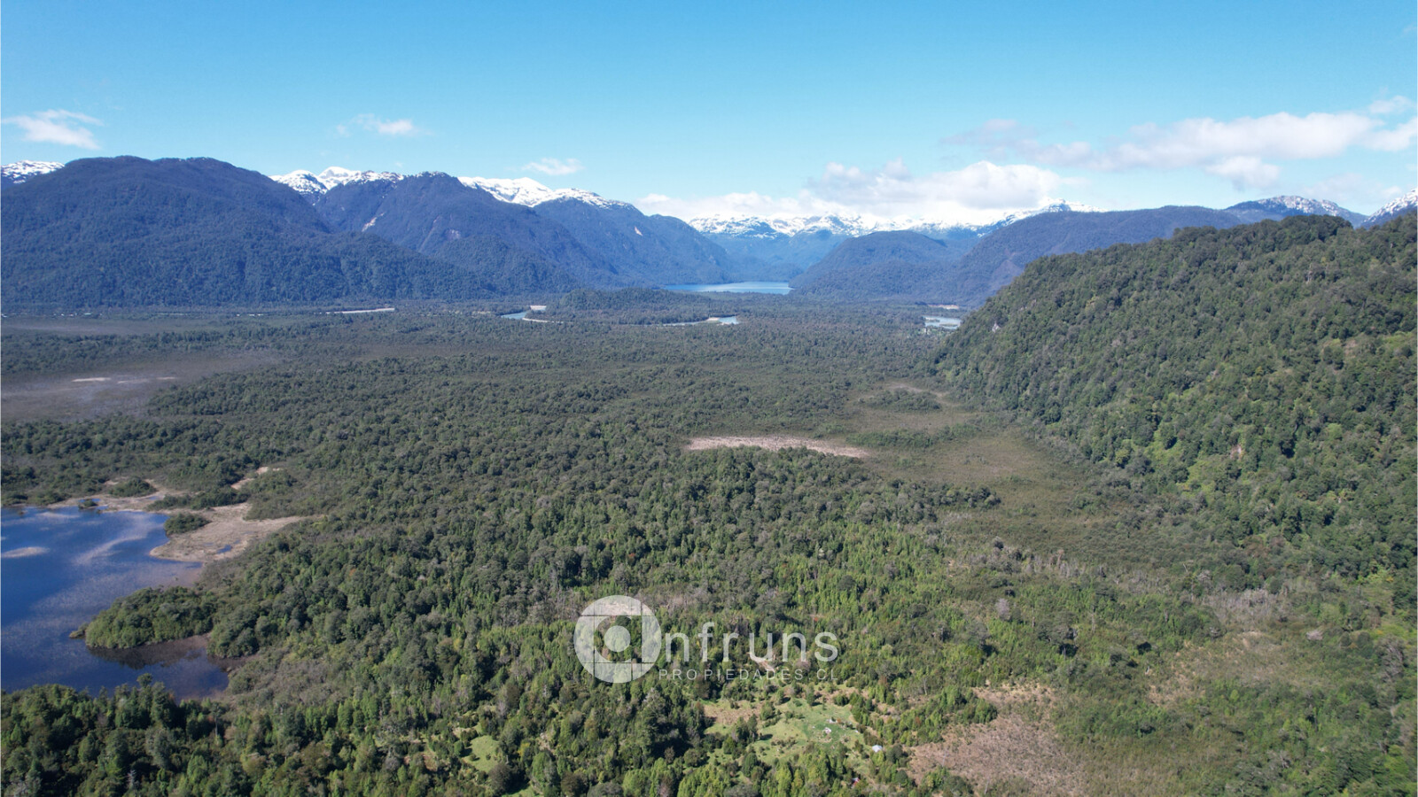 Lodge en Venta en Puerto Cisnes | 15 Dormitorios | 15 Baños | 3720000 m² | UF 13.768 - 2