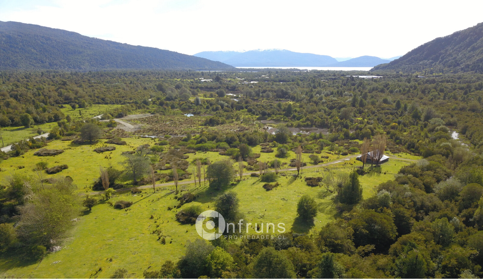 Lodge en Venta en Puerto Cisnes | 15 Dormitorios | 15 Baños | 3720000 m² | UF 13.768 - 7