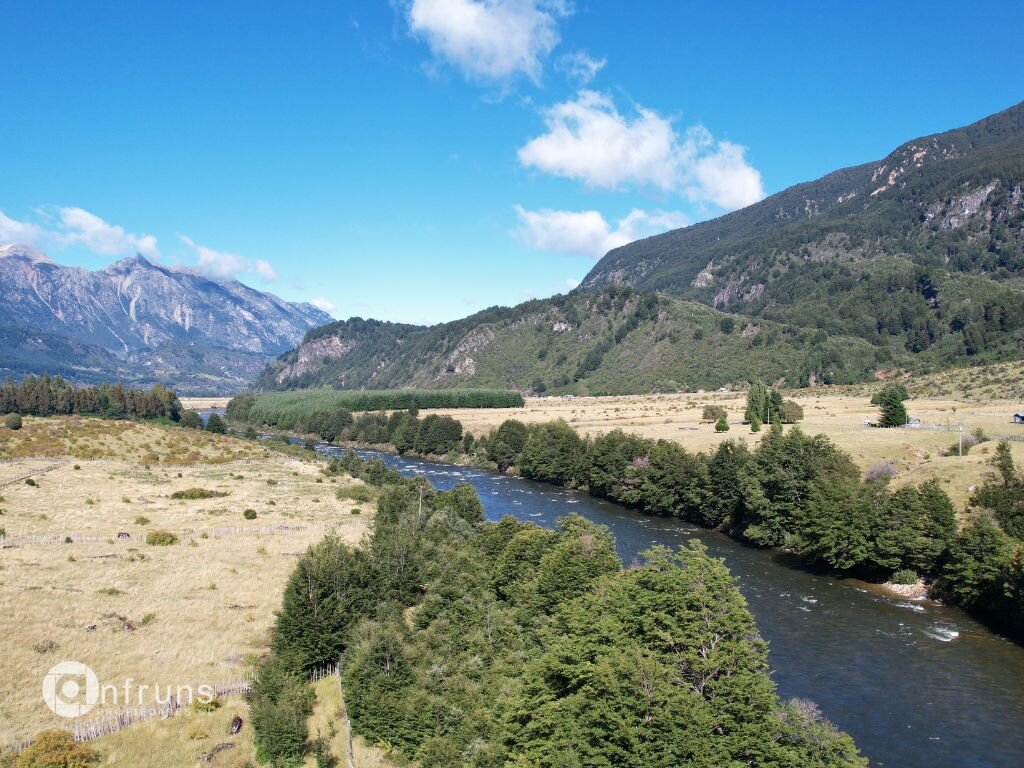 Campo borde de Rio cerca de Coyhaique | Río Mañihuales 6.7