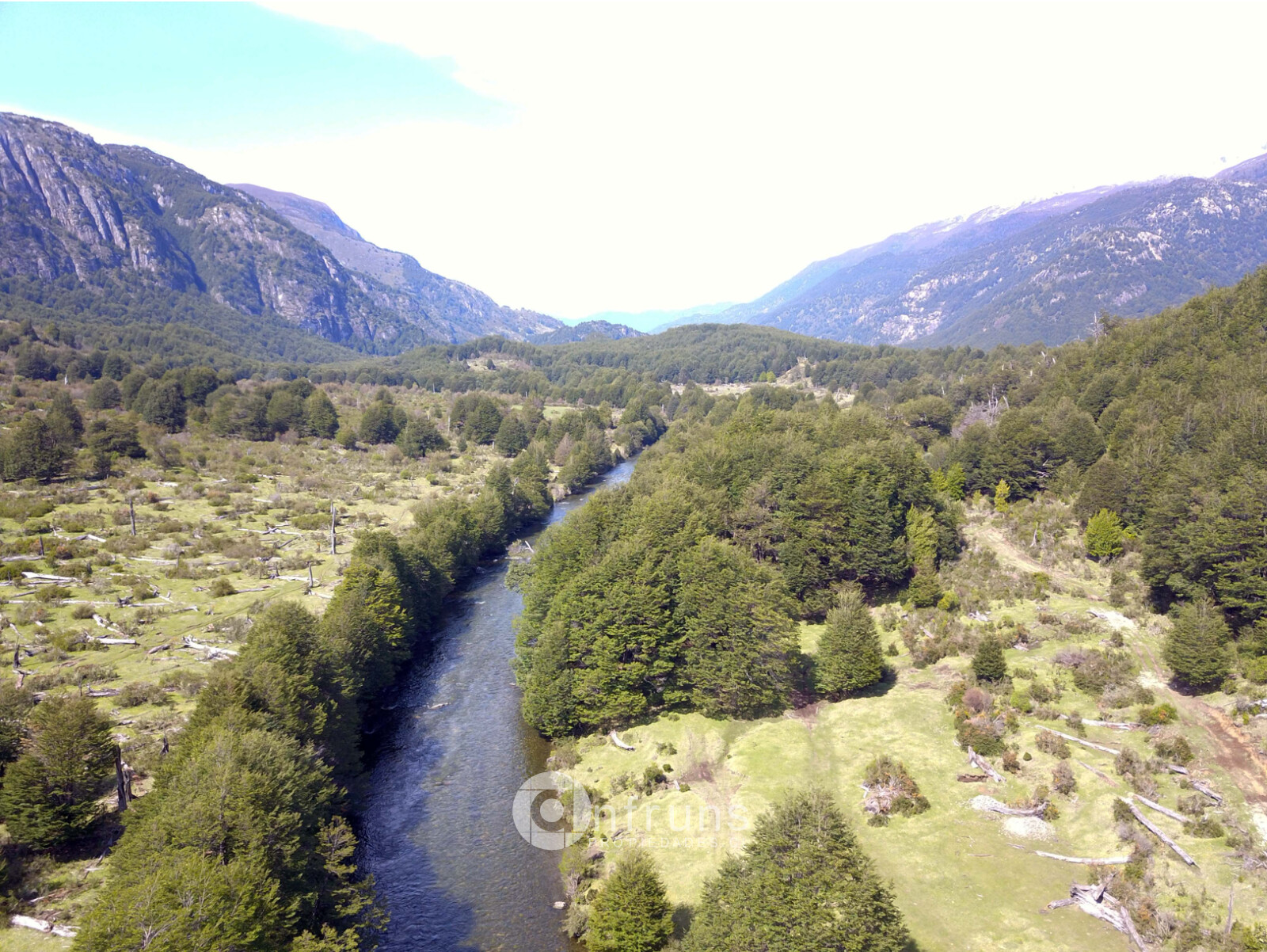 Lodge en Venta en Coyhaique | 15 Dormitorios | 15 Baños | 200000 m² | UF 5.500 - 2